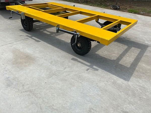 如何選擇合適的平板拖車廠家？